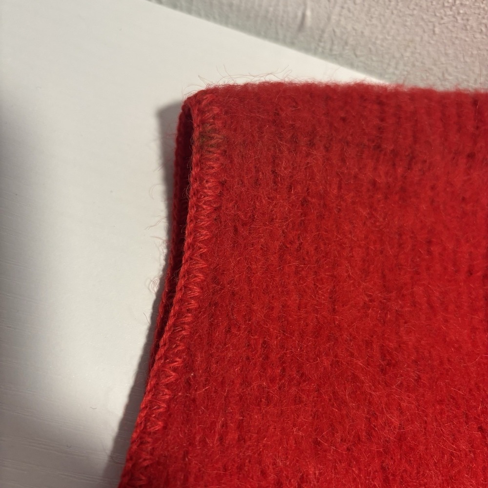 Vintage Bobbie Brooks Red 100% Wool Fuzzy Knit Button Front V-Neck Vest USA Made - Picture 10 of 10